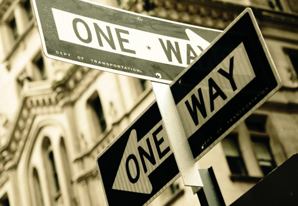 one way sign image